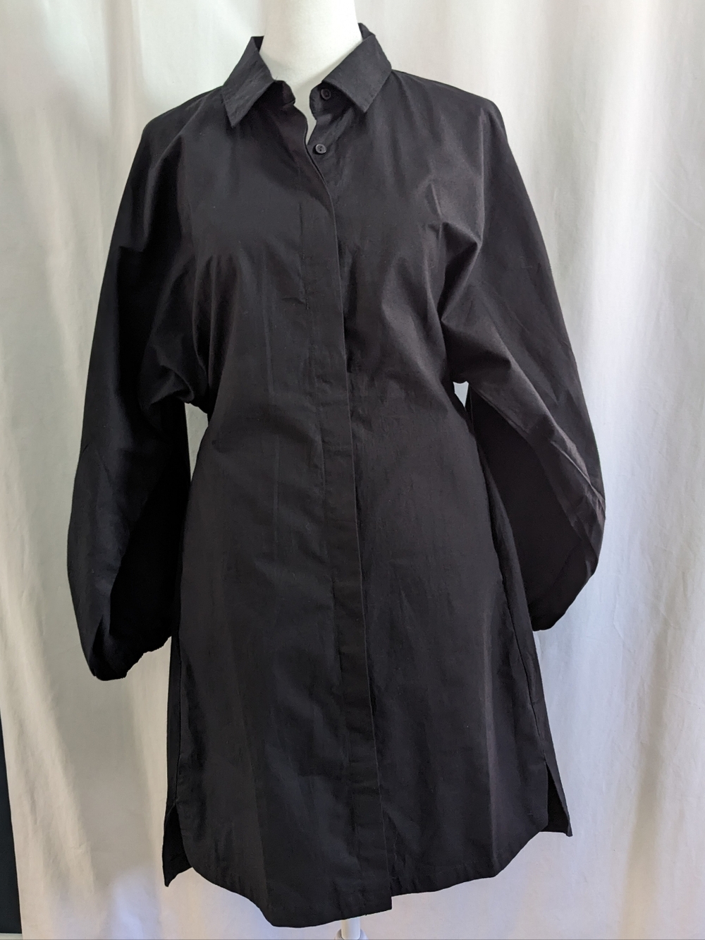 MODERN CITIZEN Dress Medium Black Clara Open-Back Button Down Cotton Minimalist